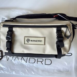 WANDRD ROGUE SLING 9L Yuma Tan
